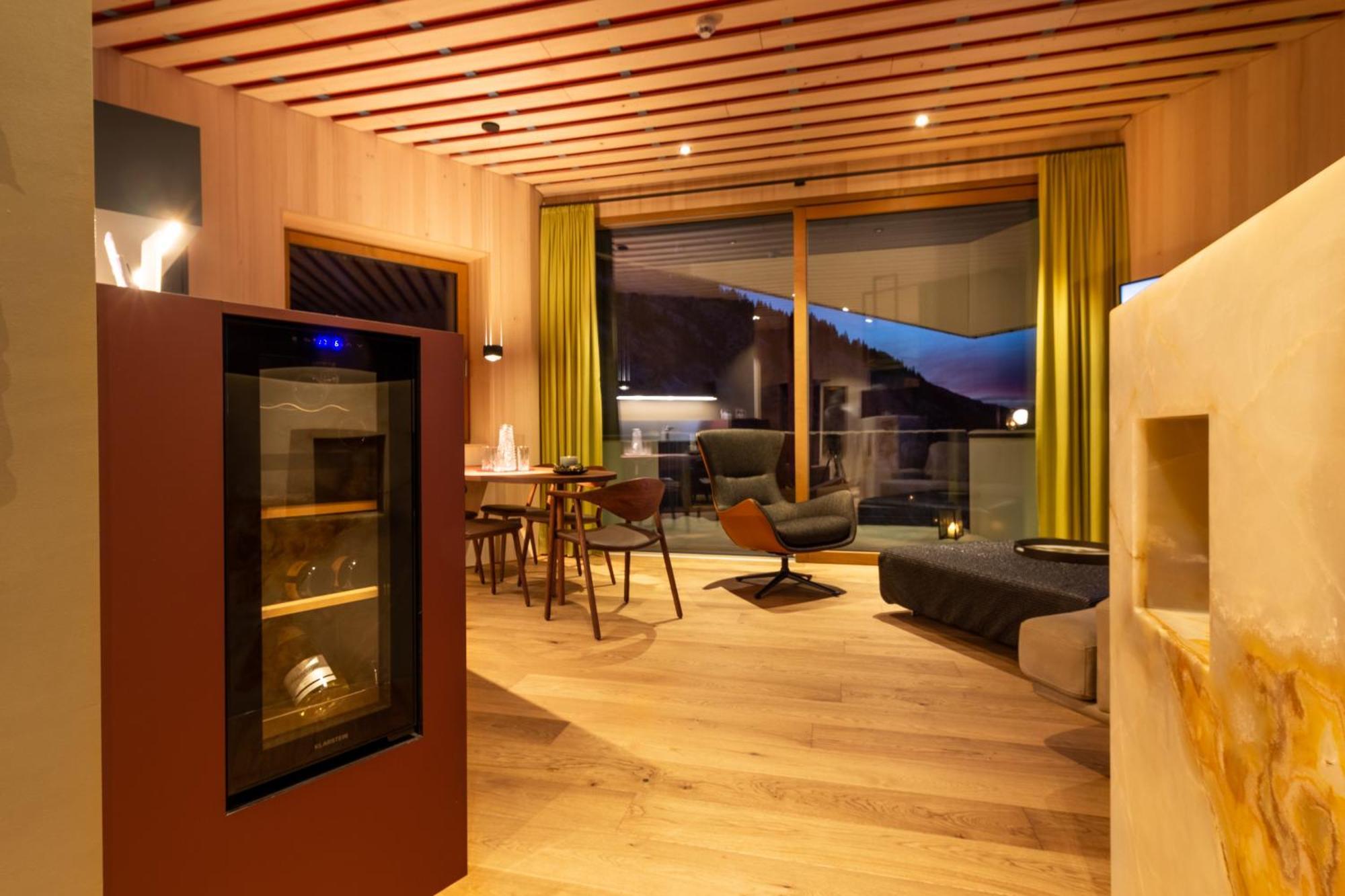 Wohlfuehlhotel Hubertushof Stuben am Arlberg Exterior foto